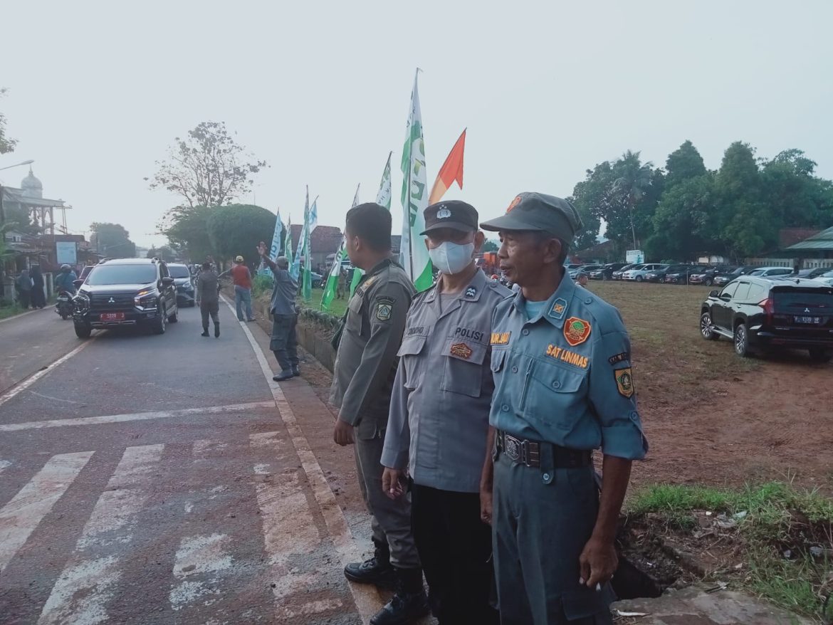 Bhabinkamtibmas Polsek Leuwiliang Sambang Warga, Jalin Kedekatan dengan Masyarakat   