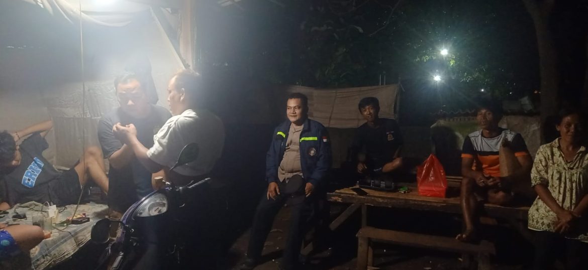Bhabinkamtibmas Polsek Parung Polres Bogor Intensifkan Kontrol Satkamling Untuk Antisipasi Kerawanan Kamtibmas   