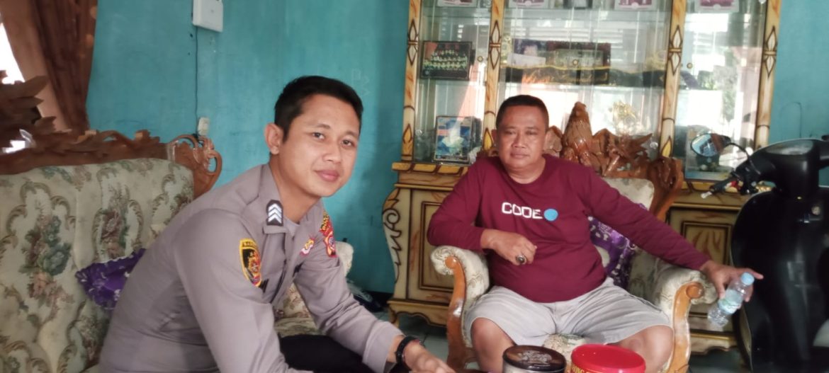 Bhabinkamtibmas Polsek Cijeruk Rutin Sambangi Warga, Bangun Kedekatan dan Cegah Gangguan Kamtibmas   