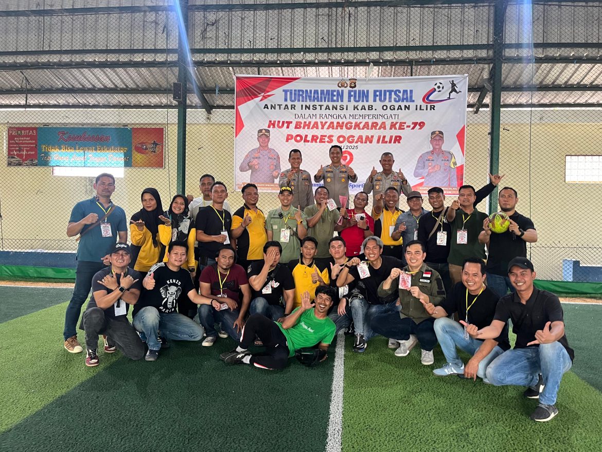 Kapolres Ogan Ilir Tutup Turnamen Futsal dan Gaple dalam Rangka HUT Bhayangkara ke-79