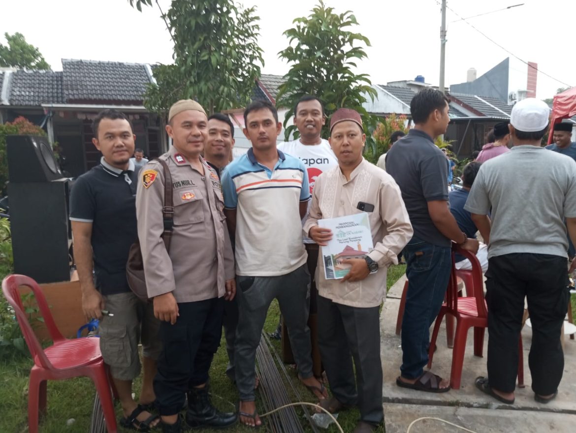 Bhabinkamtibmas Polsek Parungpanjang Sambangi Warga Desa Cibunar, Berikan Pesan Kamtibmas dan Edukasi TPPO   