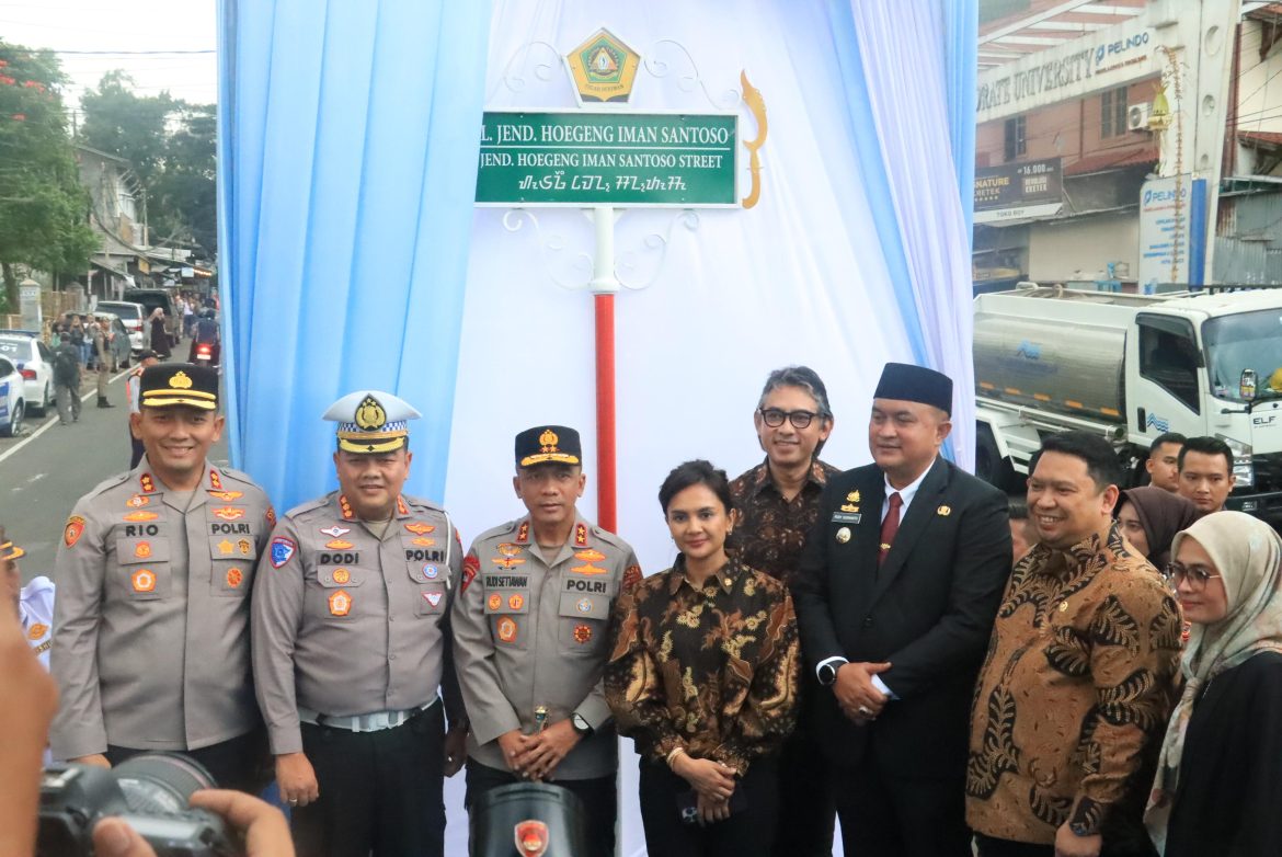 Kapolres Bogor Dampingi Kapolda Jabar Resmikan Pos Hoegeng Gadog dan Jalan Jenderal Polisi (Purn) Hoegeng Imam Santoso   