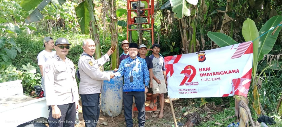 Polsek Cijeruk Polres Bogor Salurkan Bantuan Sumur Bor dalam Rangka HUT Bhayangkara ke-79   