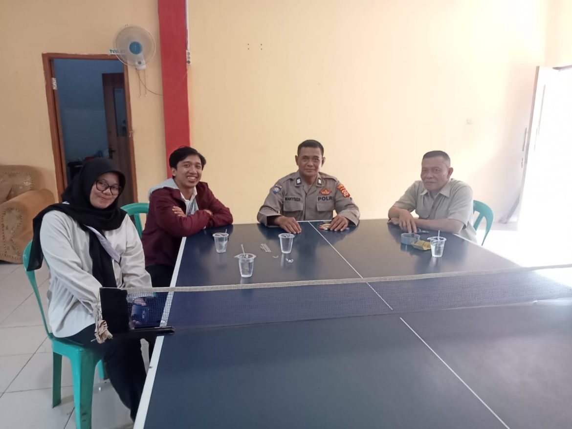 Bhabinkamtibmas Polsek Ciawi Polres Bogor Gelar Anjangsana dan Sampaikan Pesan Kamtibmas di Desa Bitungsari   