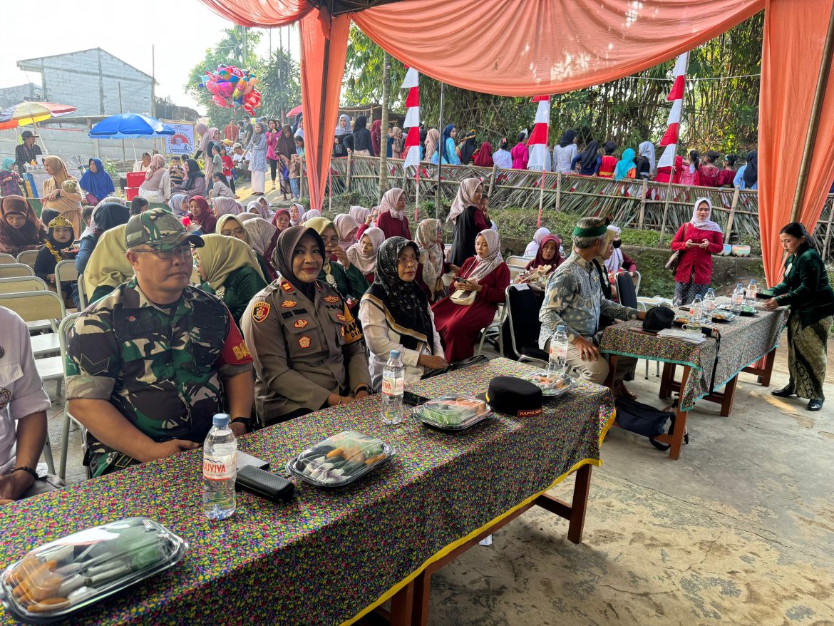 Kapolsek Dramaga Giat Hadiri Gebyar Budaya Nusantara 2025 Dalam Rangka Samenan SDN Situ Kaum Ciherang Kecamatan Dramaga Ajak Jaga Kondusifitas Cegah Gangguan Kamtibmas   