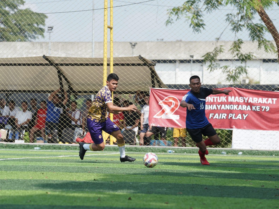 Polda Jabar Gelar Pertandingan Mini Soccer Sambut HUT Bhayangkara Ke 79   