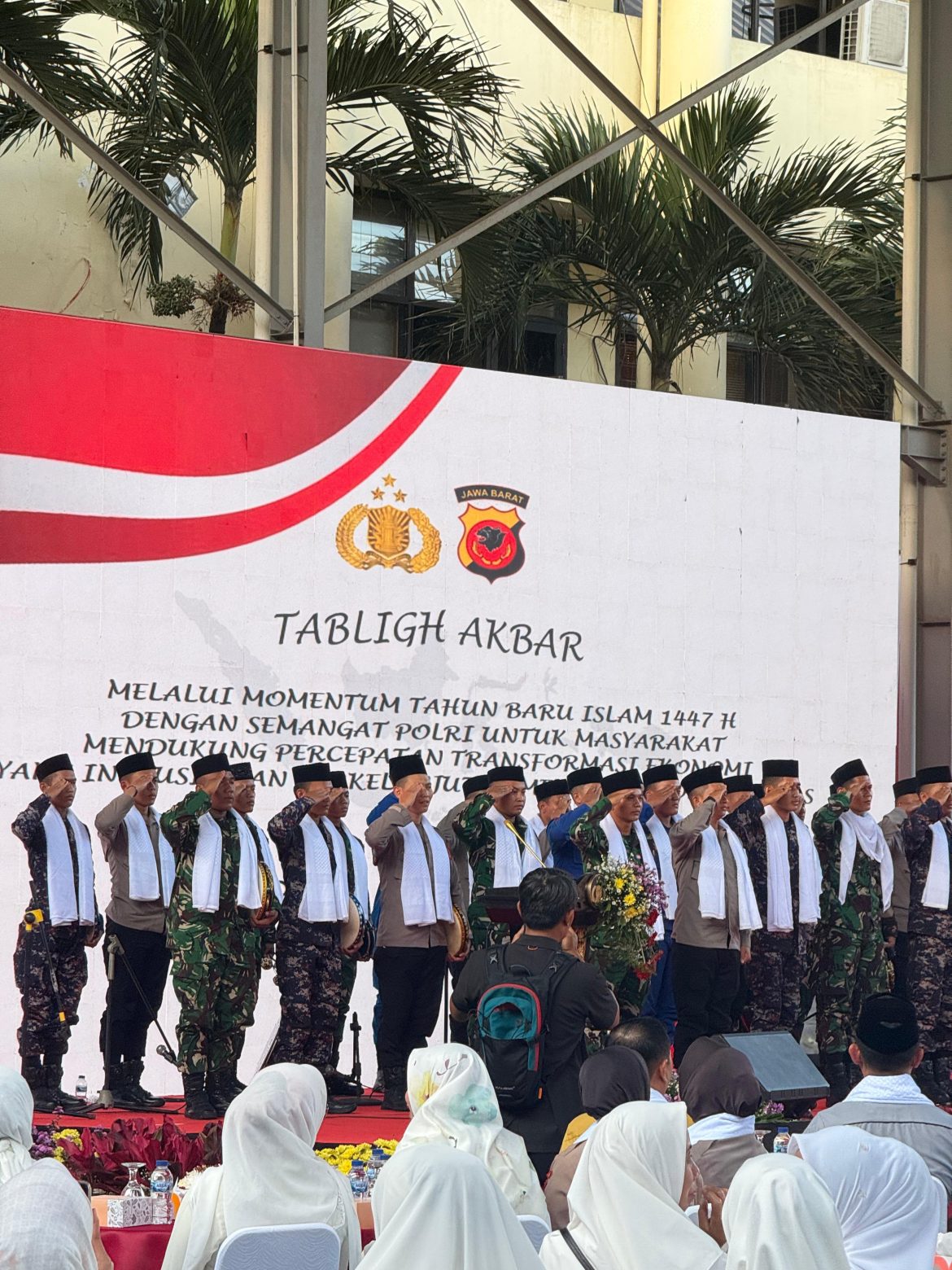 Kapolda Jabar Sebut Tabligh Akbar Sebagai Sinergi Antara Polri, Masyarakat dan Tokoh Agama   