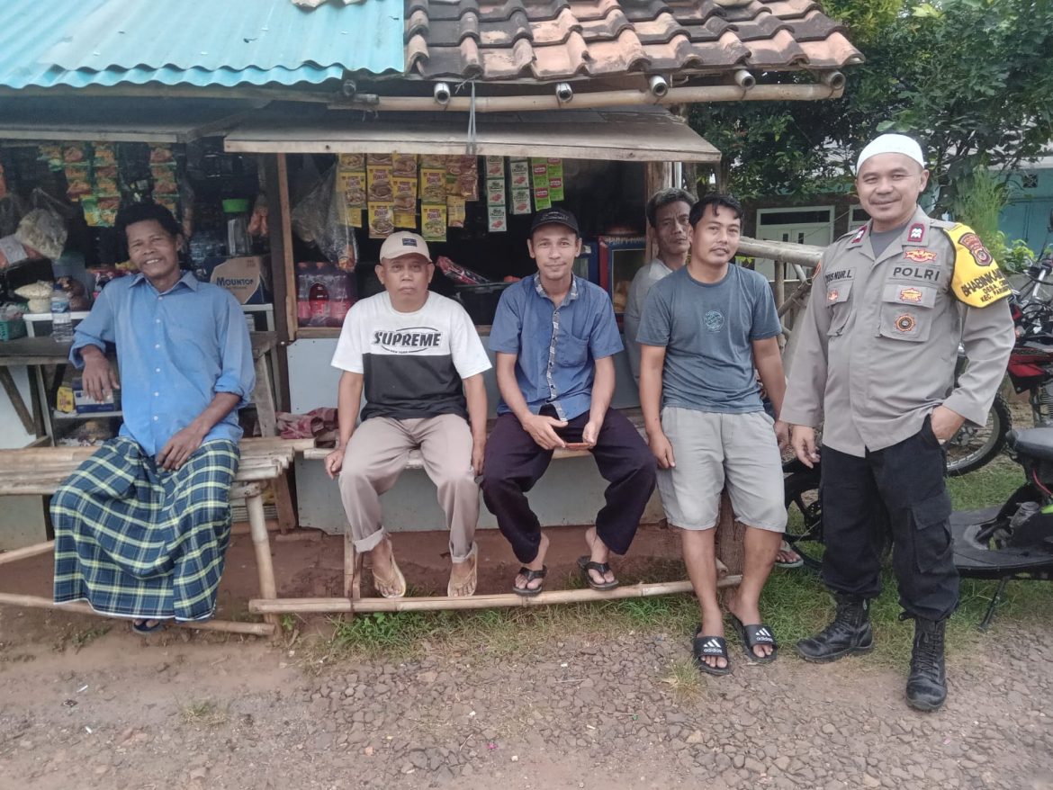 Bhabinkamtibmas Polsek Parungpanjang Sambangi Warga, Sampaikan Pesan Kamtibmas dan Edukasi Cegah TPPO   