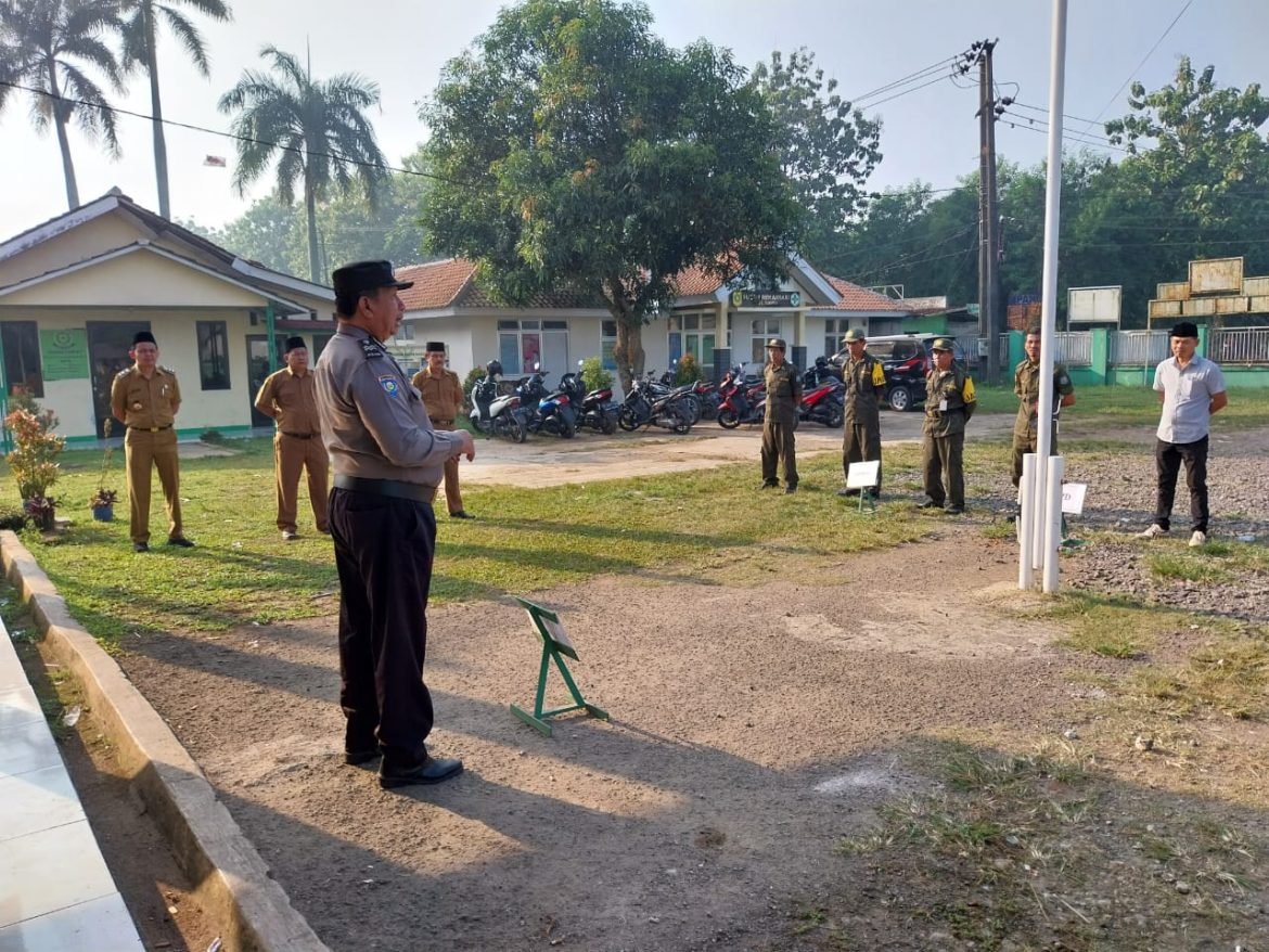 Bhabinkamtibmas Polsek Rumpin Sambangi Warga Desa Mekarsari, Berikan Himbauan Kamtibmas   