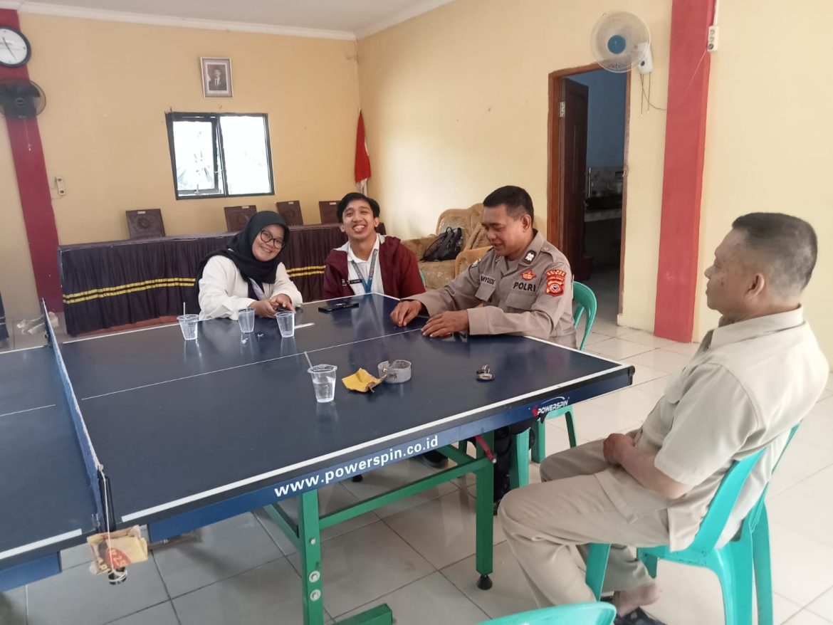 Jalin Silaturahmi dan Sampaikan Pesan Kamtibmas, Bhabinkamtibmas Polsek Ciawi Polres Bogor Anjangsana ke Tokoh Masyarakat   