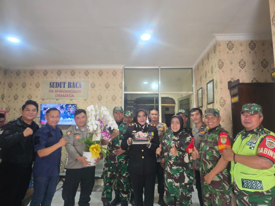 KUNJUNGAN DANRAMIL 0621-13 BESERTA ANGGOTA KORAMIL KE POLSEK DRAMAGA DALAM RANGKA HUT BHAYANGKARA KE-79 TAHUN 2025   