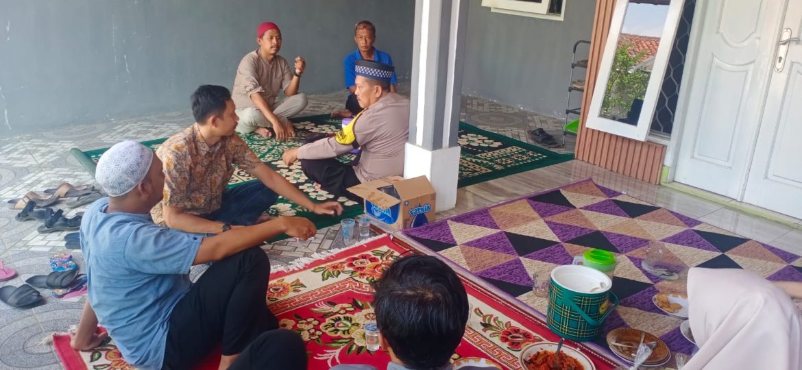 Bhabinkamtibmas Bojongrangkas Sambangi Warga dan Berikan Himbauan Kamtibmas   