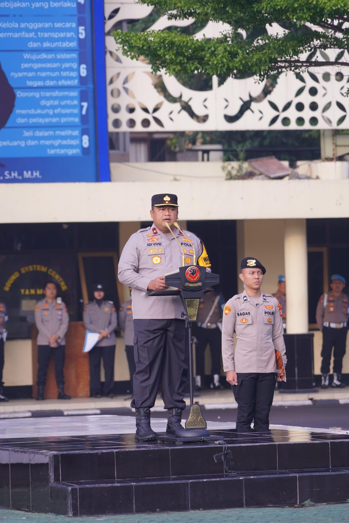 Wakapolda Jabar Pimpin Apel Pagi Gabungan, Tekankan Kewaspadaan Global dan Antisipasi Bencana Alam   