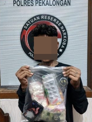 Edarkan Obat-Obatan Terlarang, Pria 30 Tahun Diamankan Sat Resnarkoba Polres Pekalongan