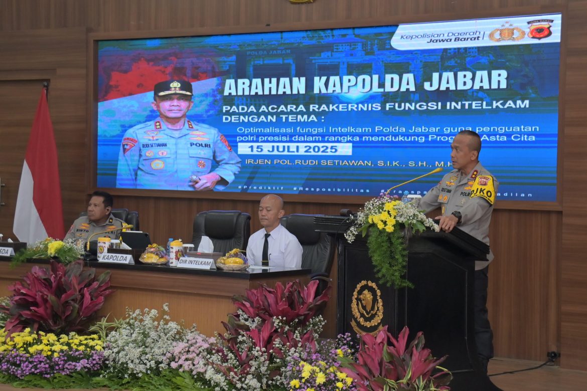 Kapolda Jabar Sampaikan Lima Penekanan Strategis dalam Pembukaan Rakernis Fungsi Intelkam TA 2025   