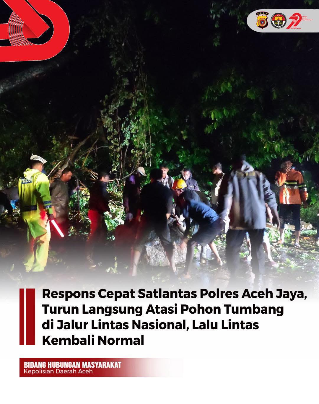 Respons Cepat Satlantas Polres Aceh, Turun Langsung Atasi Pohon Tumbang di Jalur Jalur Nasional, Lalu Lintas Kembali Normal   