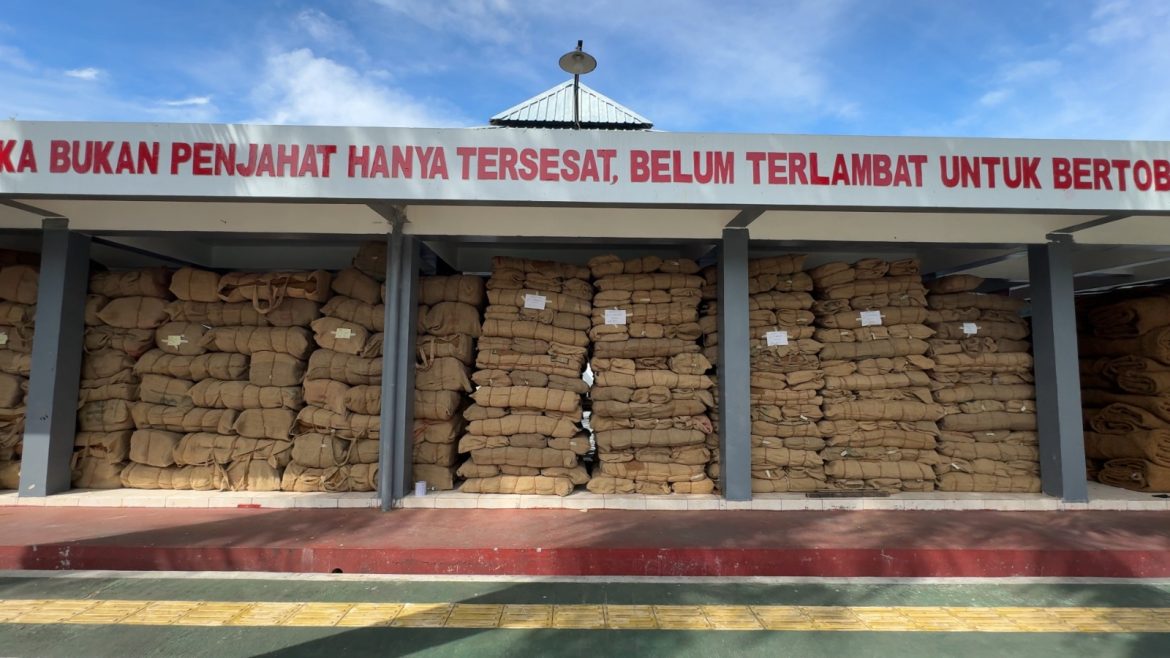 Setelah Prancis dan Korea, Kini 1 Kontainer Coir Shade Produk WBP Lapas Garut Diekspor ke Spanyol   