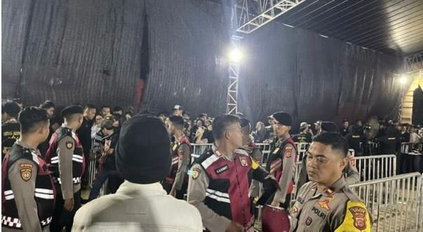 Polres Bogor Beserta Jajaran dan Stakeholder Terkait Lainnya Berhasil Amankan Hiburan Musik “Pesta Bebas Berselancar” di Lapangan Panahan Stadion Pakansari, Berjalan Aman dan Kondusif   