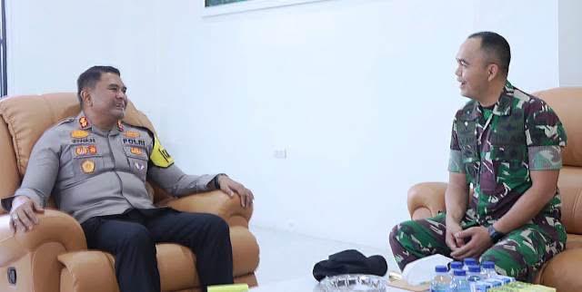 KAPOLRES ACEH TIMUR SAMBUT KUNJUNGAN SILATURAHMI DANYON TP 853/BRB   