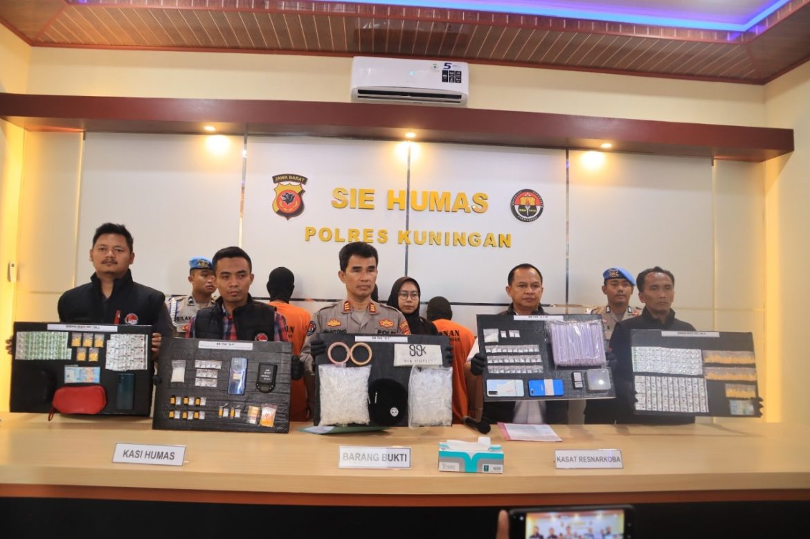 Polres Kuningan Ungkap Empat Kasus Narkoba, Empat Tersangka Diamankan   