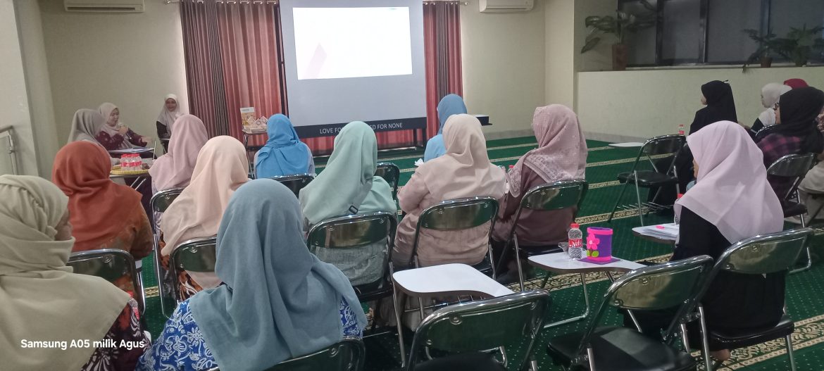 Gedung Baitul Afiyat Jadi Pusat Pelatihan Masyarakat Sekitar dalam Pemberdayaan UMKM dan Baksos Lajnah Imaillah Indonesia   