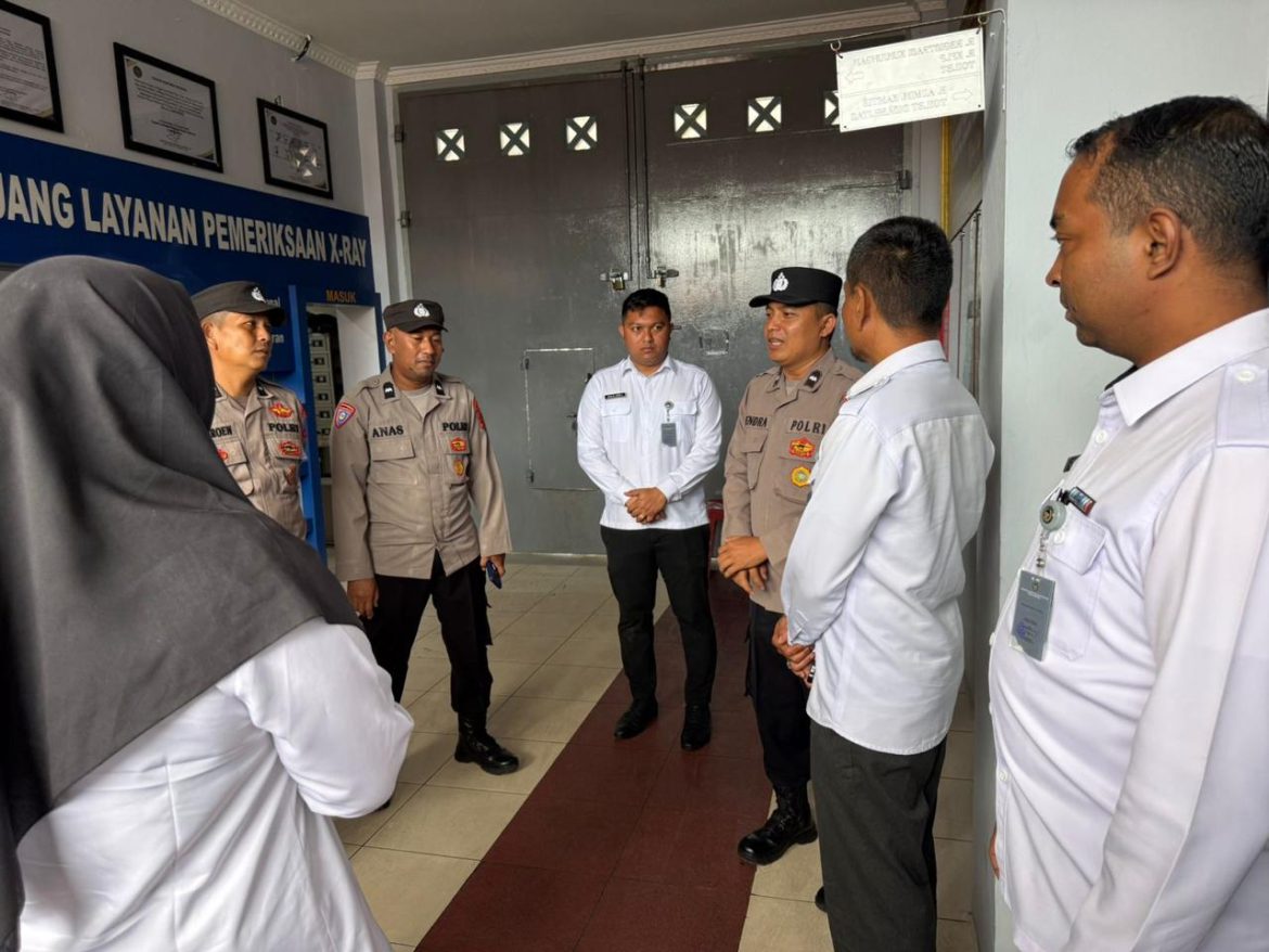 Sat Binmas Polres Lhokseumawe Jalin Silaturahmi dengan Petugas Lapas Kelas IIA, Pastikan Keamanan dan Kesehatan Napi   