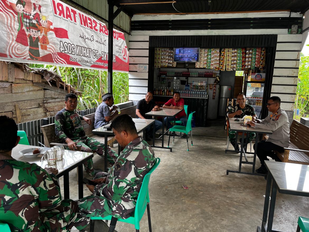 Jumat Curhat di Simpang Keuramat, Polsek Dengarkan Aspirasi Warga dan Janjikan Peningkatan Keamanan   