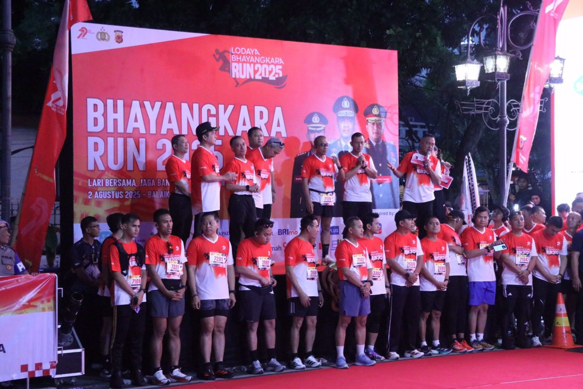 Kapolda Jabar Lodaya Bhayangkara Run 2025 di Kota Bandung   