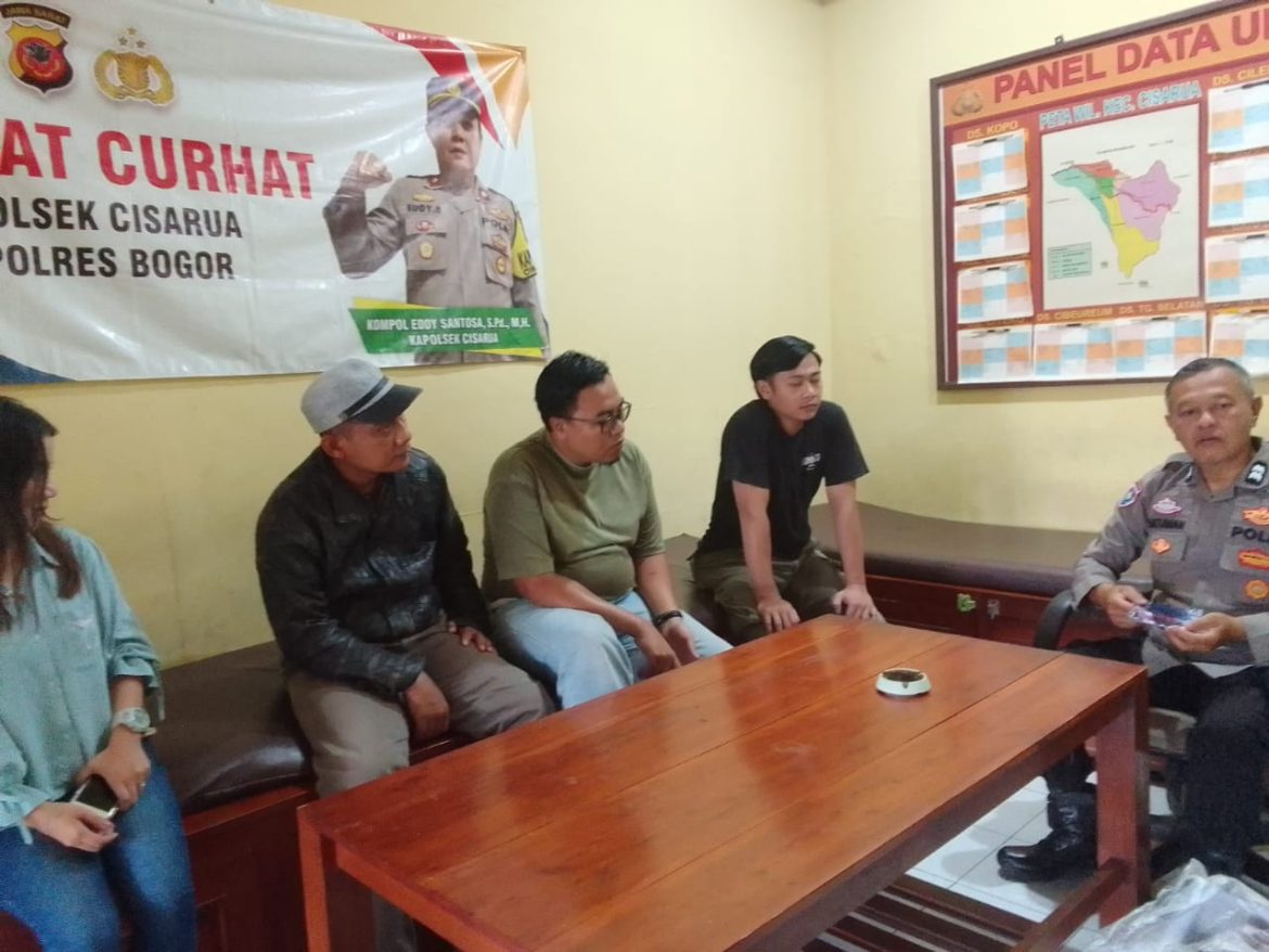 Polsek Cisarua Gelar Jumat Curhat, Serap Aspirasi dan Tindak Cepat Permasalahan Kamtibmas   