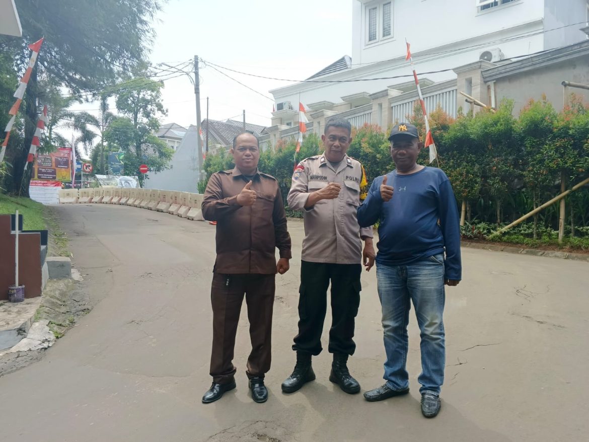 Bhabinkamtibmas Desa Sentul Turun Langsung Dengar Aspirasi dan Sampaikan Pesan Kamtibmas   