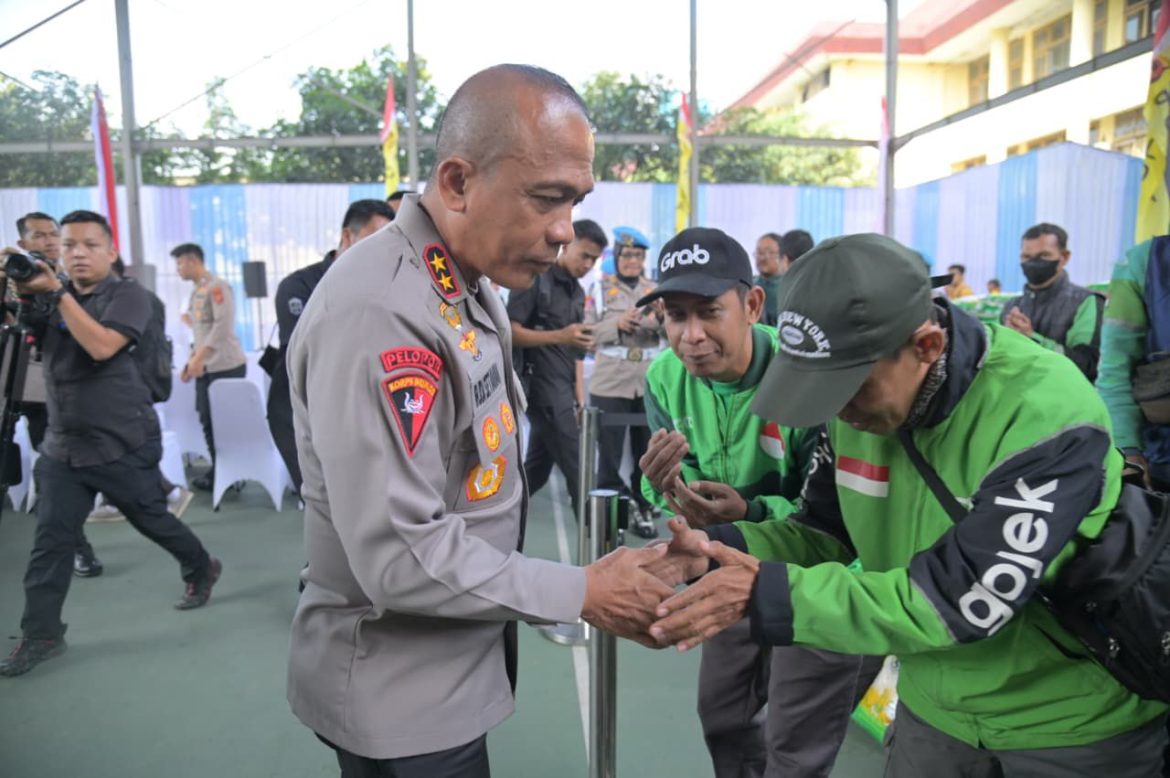 Polda Jabar Gelar Pangan Murah, Harga di Bawah Pasar!   