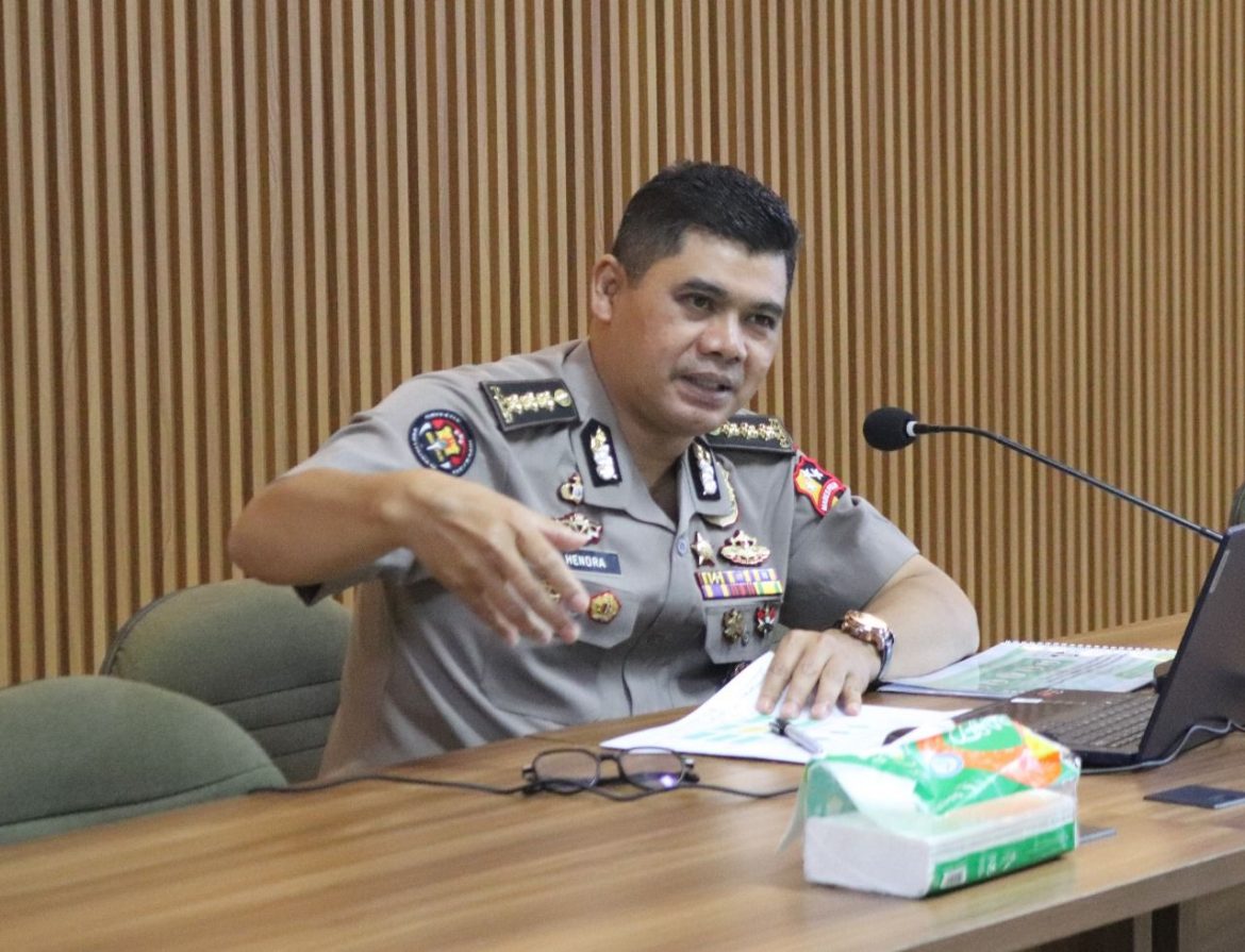 Kabid Humas Polda Jabar, Kombes Pol Hendra Rochmawan: Pentingnya Edukasi Hukum di Era Demokrasi dan Digital   