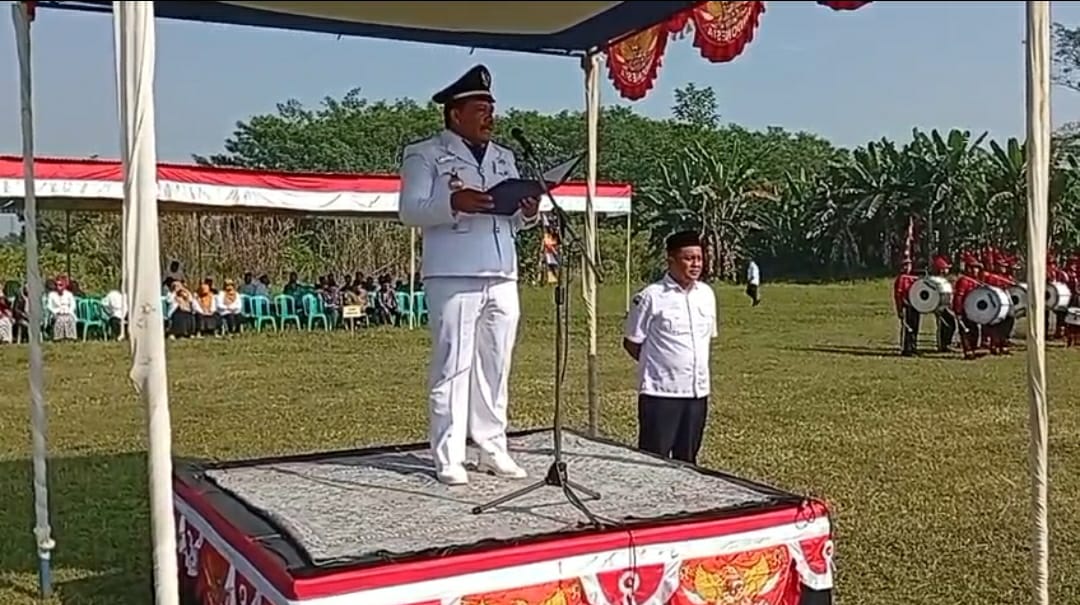 Pemdes Legokgunung Gelar Upacara HUT RI ke-80, di Lapangan Krida Remaja