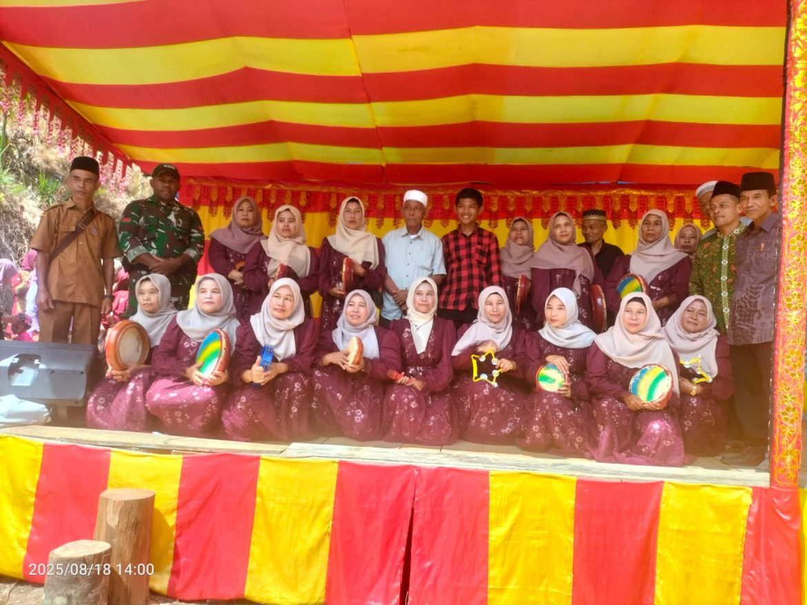 Semarak HUT RI Ke 80 Desa Banjar Malayu Lestarikan Adat Istiadat tor-tor Senidaerah.   