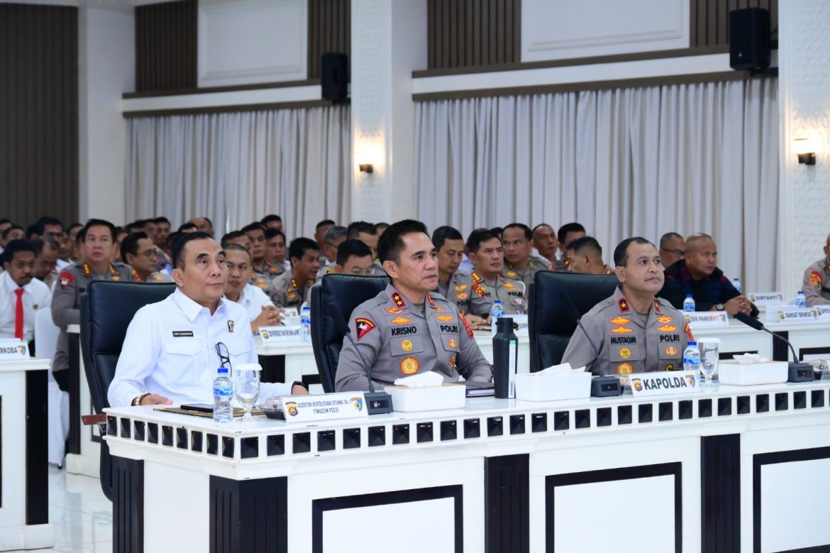 Irjen Pol Dwi Gunawan Auditor Kepolisian Utama TK 1 Mabes Polri Laksanakan Audit Kinerja Itwasum Polri Tahap II TA 2025 Polda Jambi    