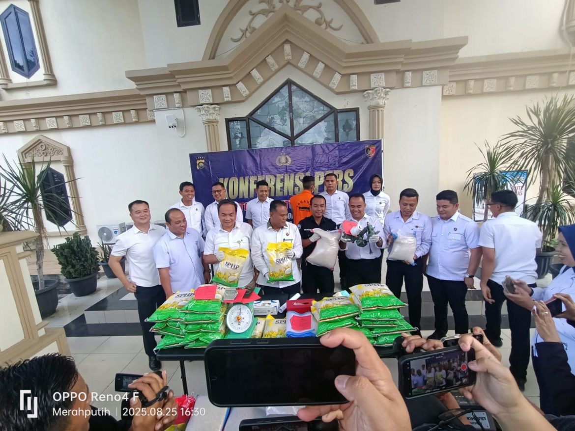 Ditreskrimsus Polda Jambi Amankan Pelaku Pengganti Kemasan Beras SPHP , Guna Raup Keuntungan   
