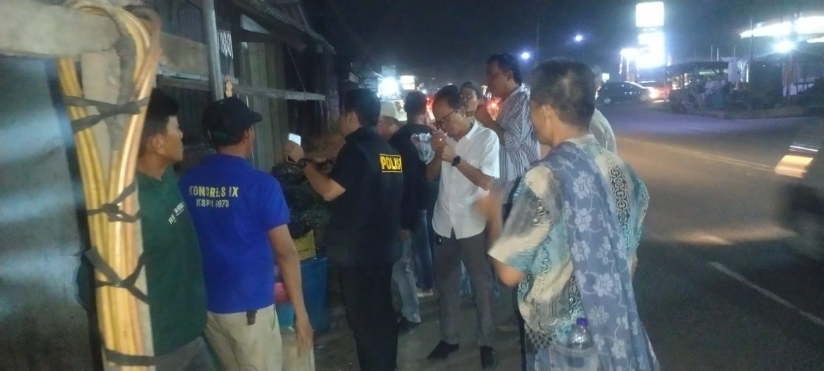 Polsek Cikande dan Warga Gerebek Lapak Tuak di Kibin, 4 Jeriken Diamankan   