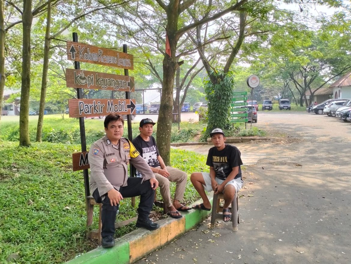 Bhabinkamtibmas Polsek Parung Bersama IPSM dan Babinsa Perkuat Harkamtibmas di Desa Binaan   