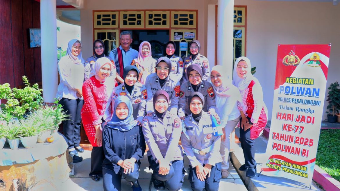 Jelang Hari Polwan ke-77, Polwan Polres Pekalongan Sambangi Purnawirawan