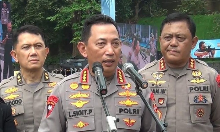 Kapolri Langsung Temui Keluarga Ojol Korban Rantis Brimob di RSCM   