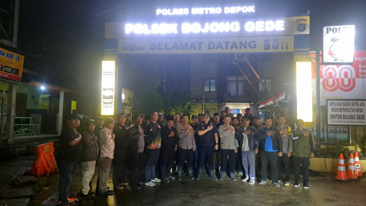 Polsek Bojong Gede Polres Depok Gelar Apel Siaga Bersama Muspika dan Warga untuk Jaga Kondusifitas   