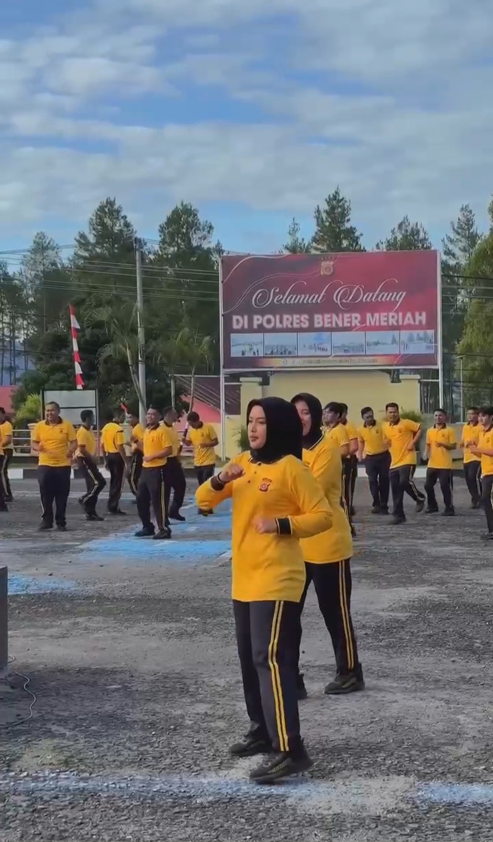 Awali Hari dengan Semangat, Personel Polres Bener Meriah Gelar Senam Pagi Bersama   