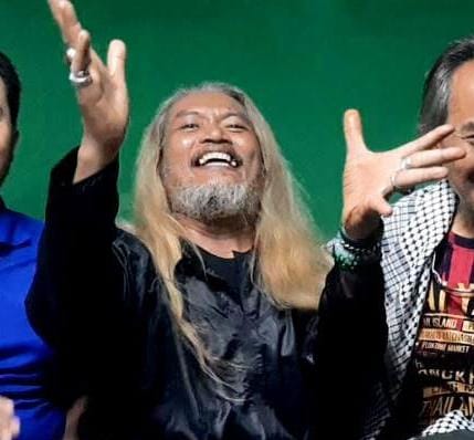 Sajak Cermin Diri Bambang Oeban Untuk DPR RI