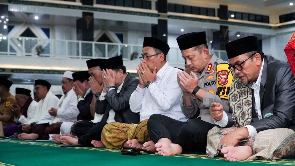 Kapolres Bogor Ikuti Istigosah Kebangsaan Bersama Forkopimda Untuk Jaga Kamtibmas   