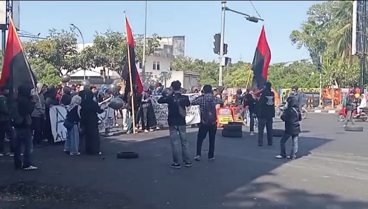 Aksi Unjuk Rasa Mahasiswa UINAM di Makassar Berlangsung Tertib   