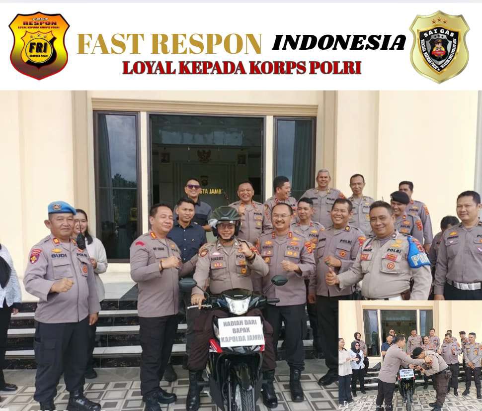 Luar Biasa , Rasa Empati Kapolda Jambi Ganti Sepeda Motor Personel Polresta Jambi Yang Dibakar Pendemo Saat PAM Demo   