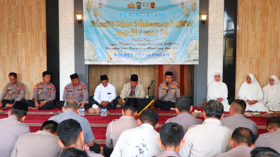 Polres Pekalongan Peringati Maulid Nabi Muhammad SAW 1447 H, Kapolres Ajak Personel Teladani Akhlak Rasulullah