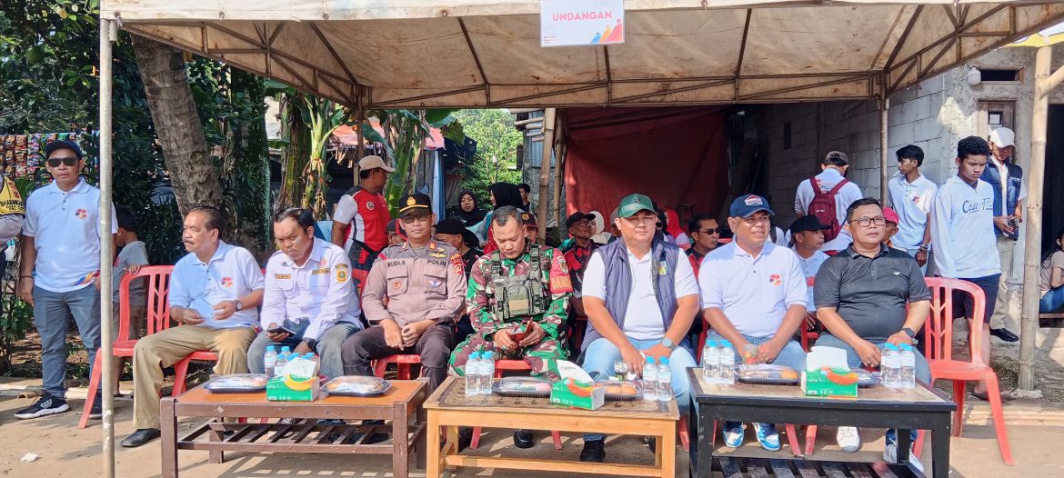 AKP Budi Santoso dan Aiptu Beben Beni Hadiri Pembukaan PORDES Desa Puspasari   