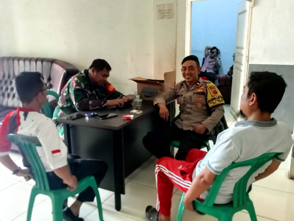 Bhabinkamtibmas Polsek Rumpin Sambang Warga dan Beri Himbauan Kamtibmas di Desa Mekarsari   