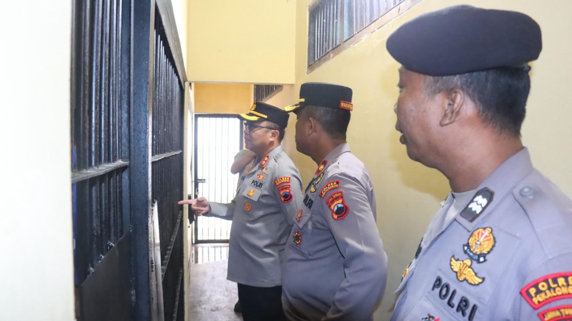 Kapolres Pekalongan Tinjau Langsung Ruang Tahanan, Pastikan Kondisi Aman dan Layak